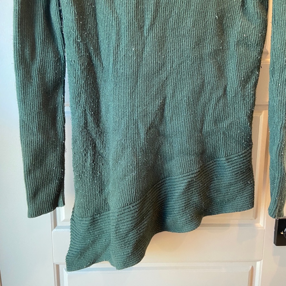 Harper Lane Ribbed Knit Sweater - Picture 5 of 5